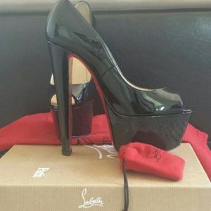 Authentic Christian louboutin black shoes